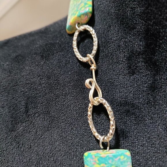 Vintage Coro Seafoam Green Confetti Moonglow Lucite & Gold Tone Choker Necklace - Picture 6 of 7